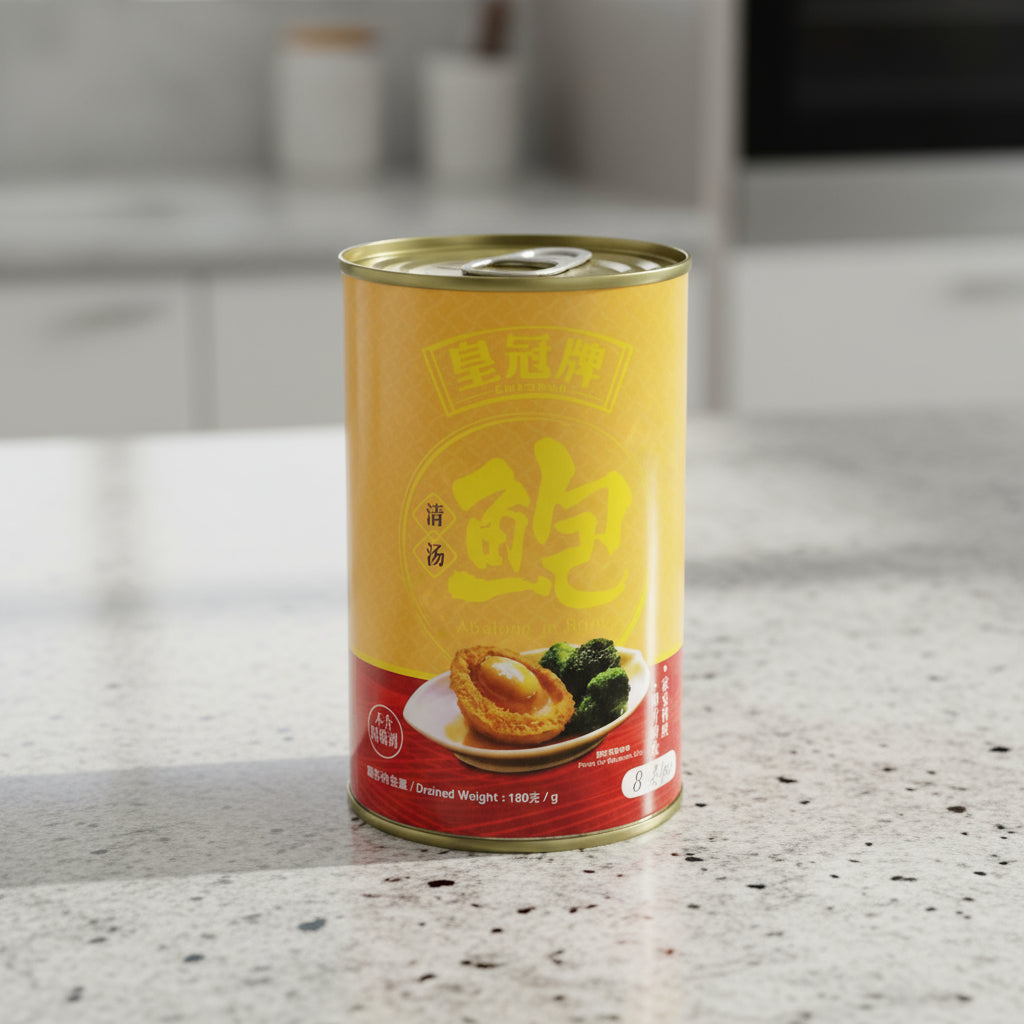 Canned food with a yellow label featuring Chinese text and an image of food on a white background